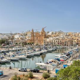 Stunning 3BR Marina View APT in Pieta with Balcony