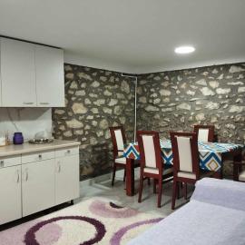 Apartments Janiki, hotel v destinácii Kruševo