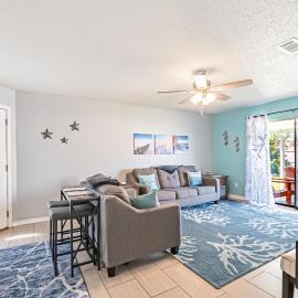 Sea Breeze Retreat, hotel in Navarre