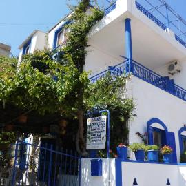 Studios Happiness, hotel em Panteli
