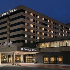 DoubleTree by Hilton Canton Downtown, hotel in Canton