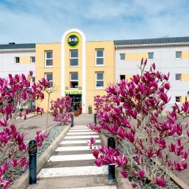 Viesnīca B&B HOTEL Cholet Nord pilsētā Šolē