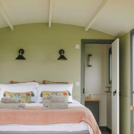 Clover Hut - Snettisham Meadows, hotel in Snettisham