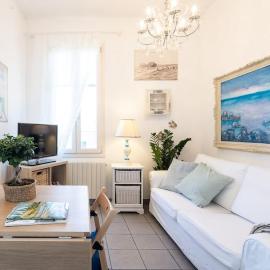 [Art of Living] 100 meters from the sea., hotel in Marina di Pietrasanta