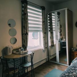 Spacious Rooms - London Zone 2, hotel a Londres