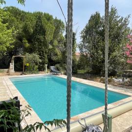 Villa au calme avec piscine et sauna