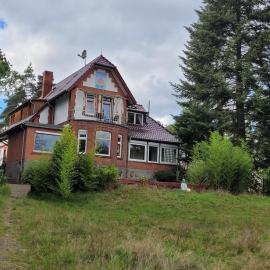Nahrendorf에 위치한 호텔 Ferienappartement im Waldhaus Göhrde