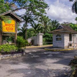 Mystic Ridge Apt 2 Plus 6, hotel in Ocho Rios