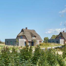 Reetdorf Geltinger Birk Künstlerkate Noor, hotel in Nieby