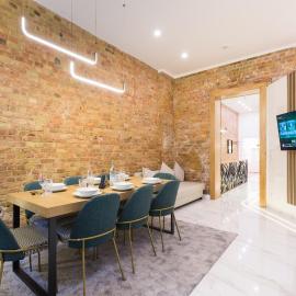 Hevals Spa & Design Apartment, hotell Berliinis