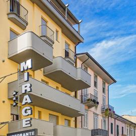 Hotel Mirage, hotel Viareggióban