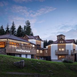 Ski & Spa hotel BELLEVUE, hotel v destinaci Harrachov