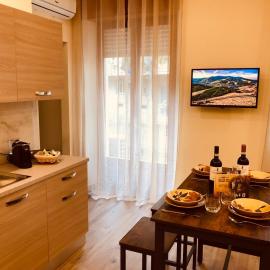 Forever Sunrise, hotell sihtkohas Alba