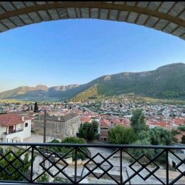 Panorama Stonehouse, hotel in Leonidio