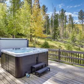 Hot Tub, Trailer Parking: Lead, Sturgis Rally Base, hotel in Lead