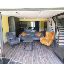 Ideally located spacious 3 bedroom house, hotel Telavi városában