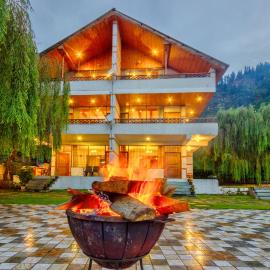 Solang Cottage By Snow City Farm, hotell i Palchān