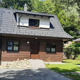 Chatička pod Lysou