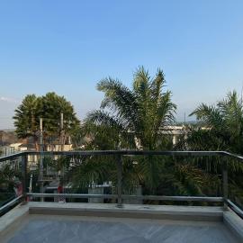 Aira Villas Private Pool, hotel a Karangploso