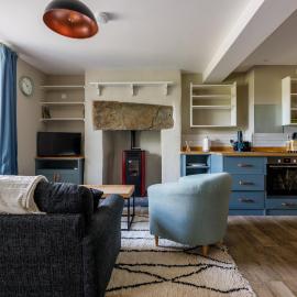 Cosy, 2-bedroom Snowdonia cottage mountain retreat