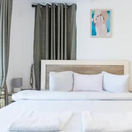 Central 2 Bed Apartment, отель в городе Cantonments