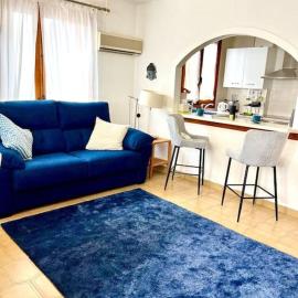 Apartment VillaMartin Plaza - The Loft, hotel in Orihuela Costa