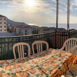Vista mare con ogni comfort, Hotel in Varraze