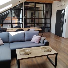Apartamenty Comfort, hotel u gradu Gnjezno