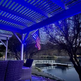 All-American Escape, Riverfront!, hotel v destinaci Cross Roads