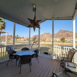 Siren's Adventure Riverfront Cottage! River Lodge NB31, hotell i Cross Roads