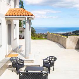 AG Casa Anema, 10 huéspedes a 2km de la playa Razo, hotel a Razo