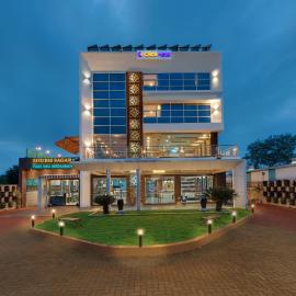 Click Hotel Sagar Plaza Chakan, Pune, hotel v destinácii Chākan
