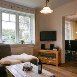 Ferienhaus-Min-Drom, hotel a Böhl