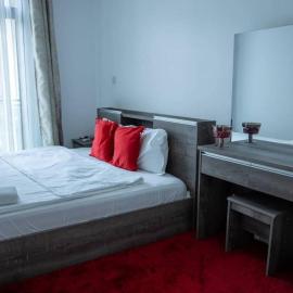 Pool View Apartment @Embassy Gardens, Hotel in Cantonments