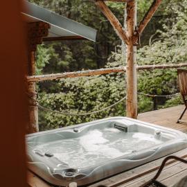 Wooden Nest, hotel di Durbuy