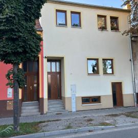 Stromořadní 17