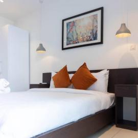 Spacious Studio at Embassy Gardens, מלון בCantonments