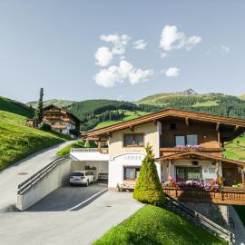 Landhaus Geisler, hotel in Tux