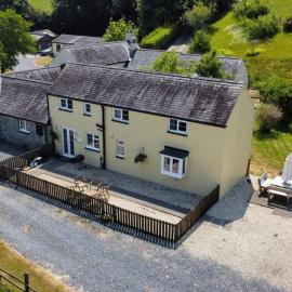 Meadowsweet Cottage Jacuzzi Edition, hotel in Saundersfoot