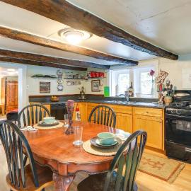 Historic Boonsboro Vacation Rental w/ Grill, Hotel in Sharpsburg