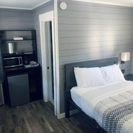 TeePee Room 15-Newly Renovated, hotel a Roscommon