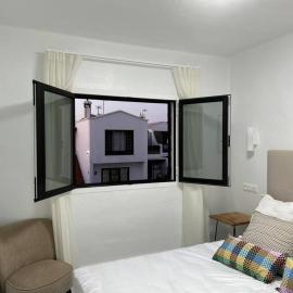 Moderno apartamento cerca al mar, hotel u gradu 'Tías'