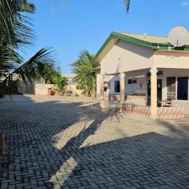My Place Guest House, hotel di Ho
