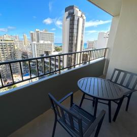 Royal Kuhio 1713 - Spacious Studio with Stunning City Views in the Heart of Waikiki!