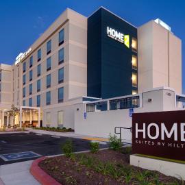 Home2 Suites By Hilton Garden Grove, hotel di Garden Grove