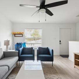 Amazing 2 Bedroom Townhouse near beach
