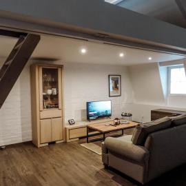 L'Abri - Zolderkamer - Attic Room, hotel in Ieper