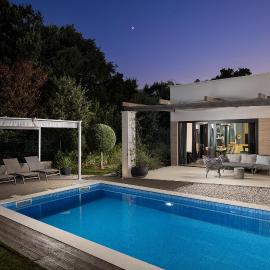 Luxury design Villa Maell with private pool and high level of privacy - WiiBuk