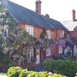 Cotton Farm, hotel in Chester