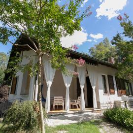 Villa Ferrari، فندق في Serramazzoni